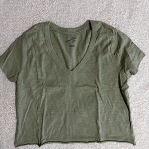 Universal Thread Cropped V Neck Tee